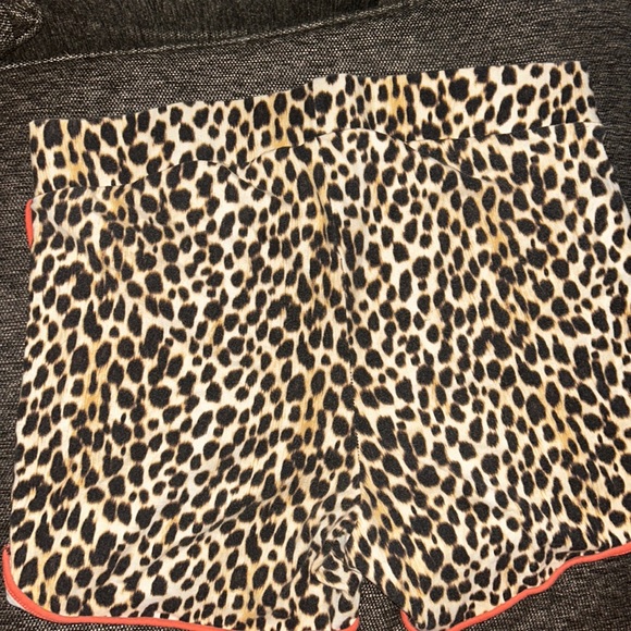 Torrid Leopard print shorts - Picture 3 of 3